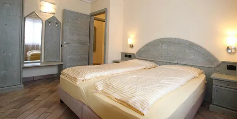 Residence Vallechiara San Rocco  Italy